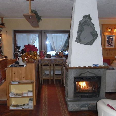 Hotel Genzianella Champoluc Kültér fotó