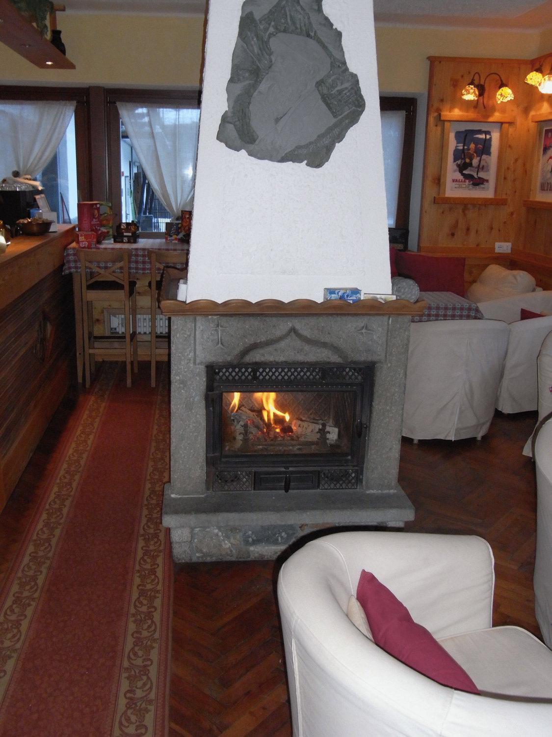 Hotel Genzianella Champoluc Kültér fotó