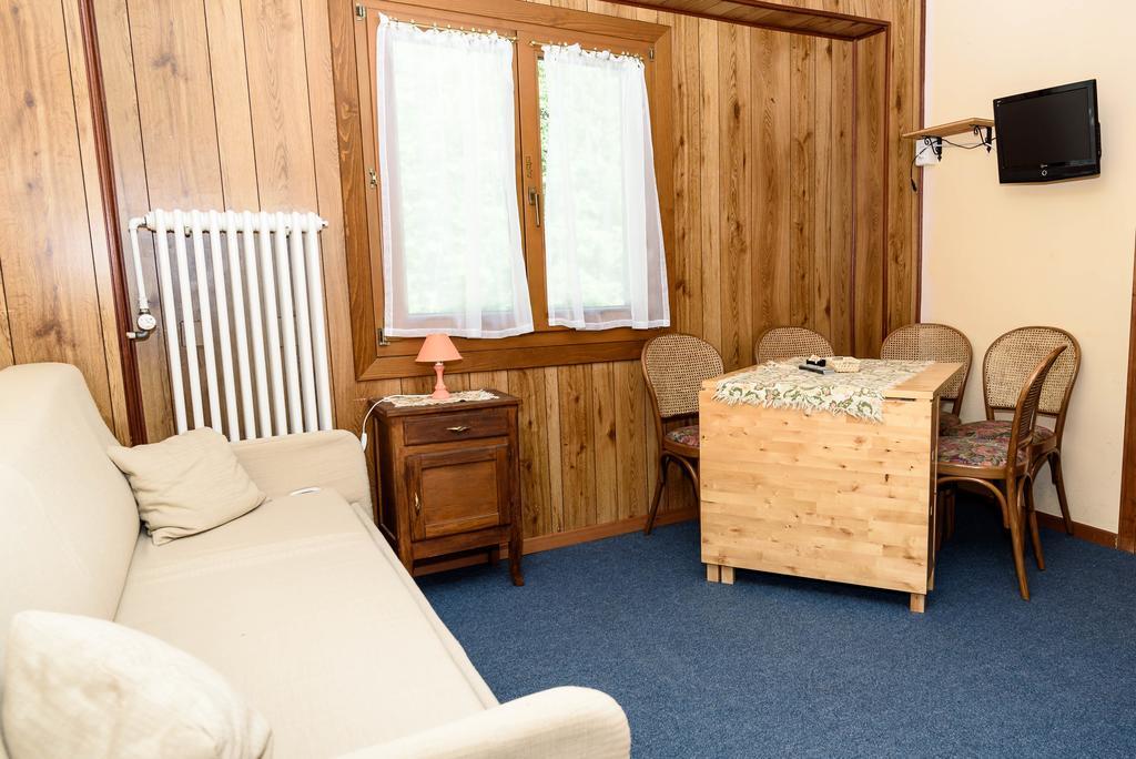 Hotel Genzianella Champoluc Kültér fotó