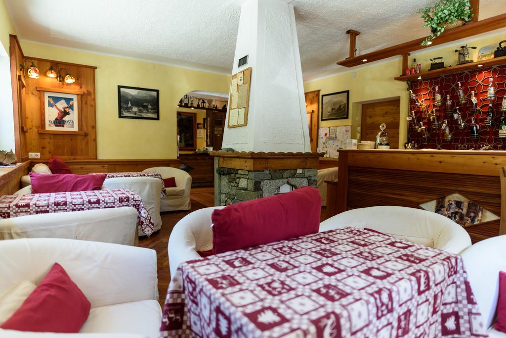 Hotel Genzianella Champoluc Kültér fotó
