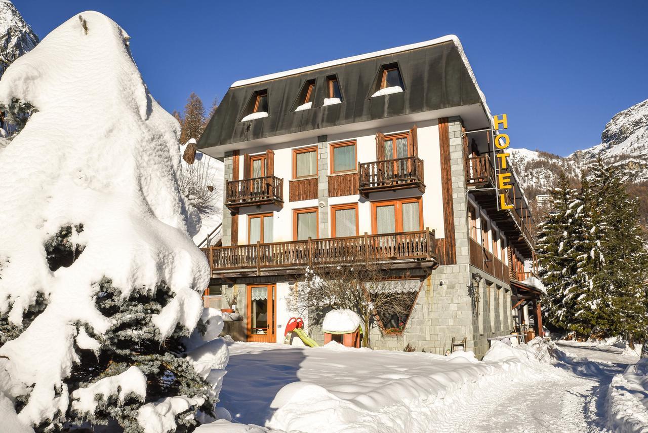 Hotel Genzianella Champoluc Kültér fotó